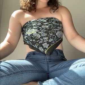 3 for $30🤍 LOFT scarf/bandeau top